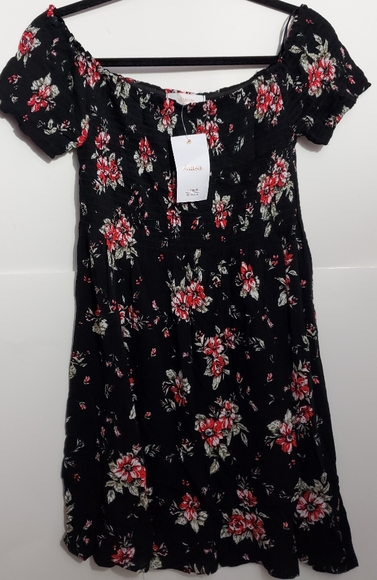 Shasa Tops - Rose Floral Top